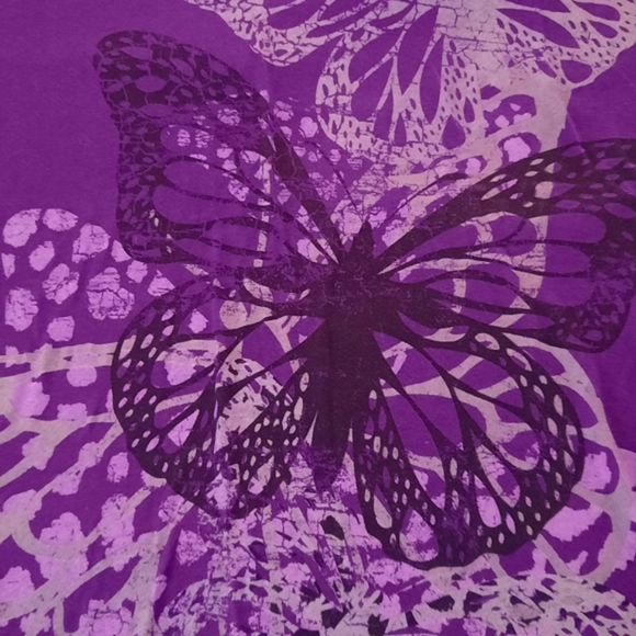 Ranson purple shirt with butterflies 🦋 - Picture 8 of 14